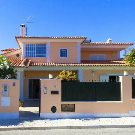 Casa Da Luisa לינה וארוחת בוקר