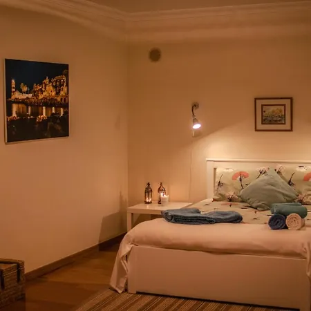 לינה וארוחת בוקר Casa Da Luisa *